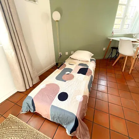 Championnet - Charmant, Calme Et Lumineux - 1er Etage *