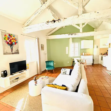 Championnet - Charmant, Calme Et Lumineux - 1er Etage *